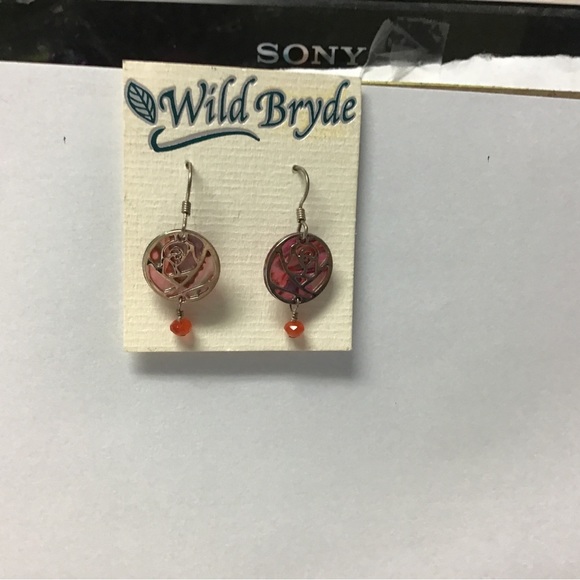 NWT Wild Bryde pink flower French wire pierced earrings rhodium plated - Picture 3 of 3